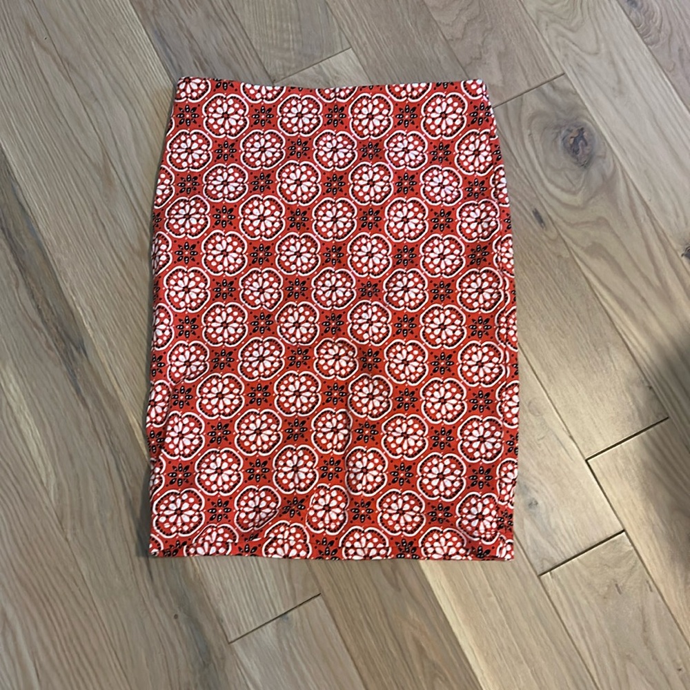Loft stretch shirt, elastic waist band on inside, size XS